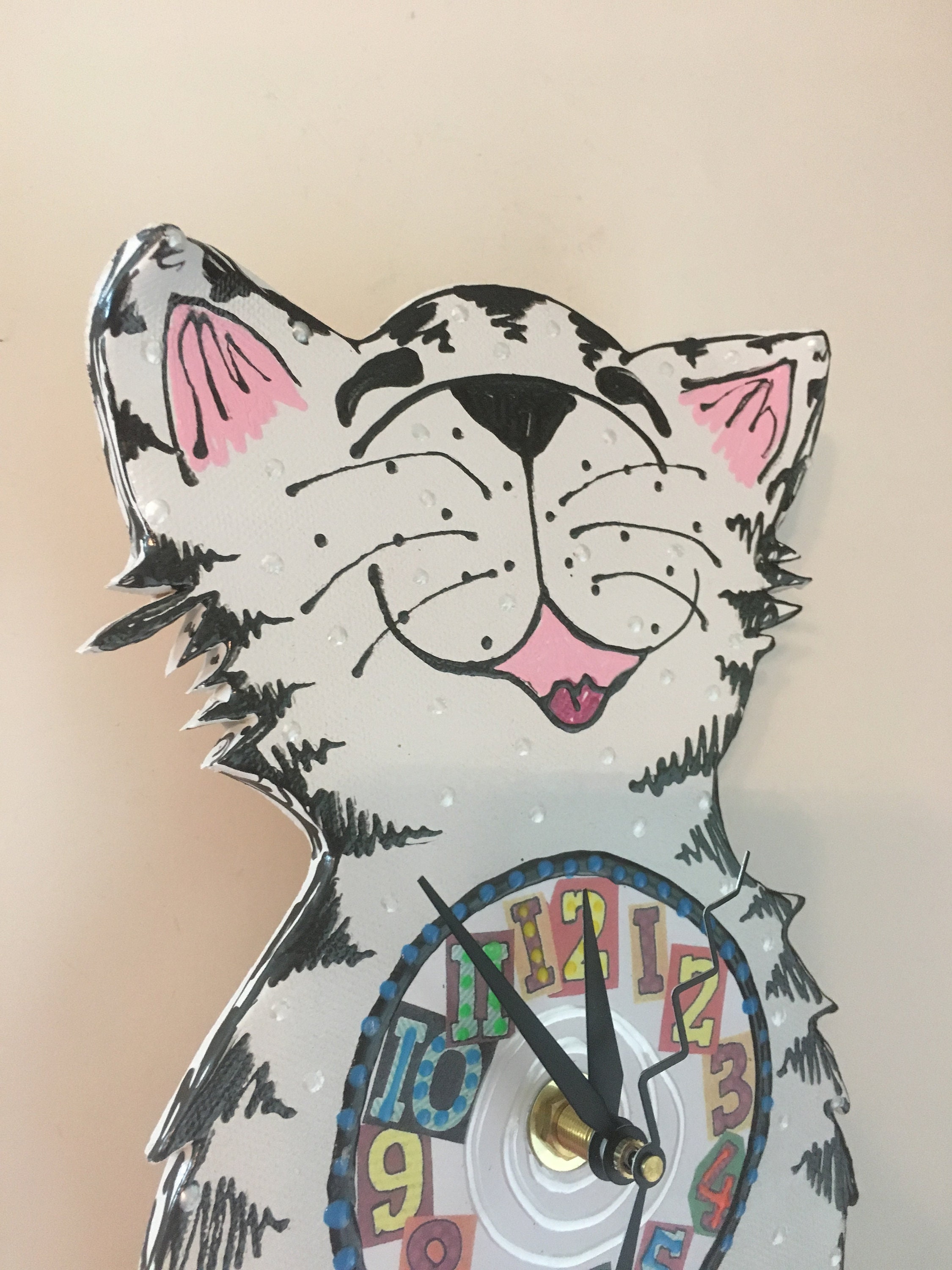Cat Clock with Swinging Tail Pendulum •Cat Lover Gift KITTYCAT CLOCK, unique wall Clock with a