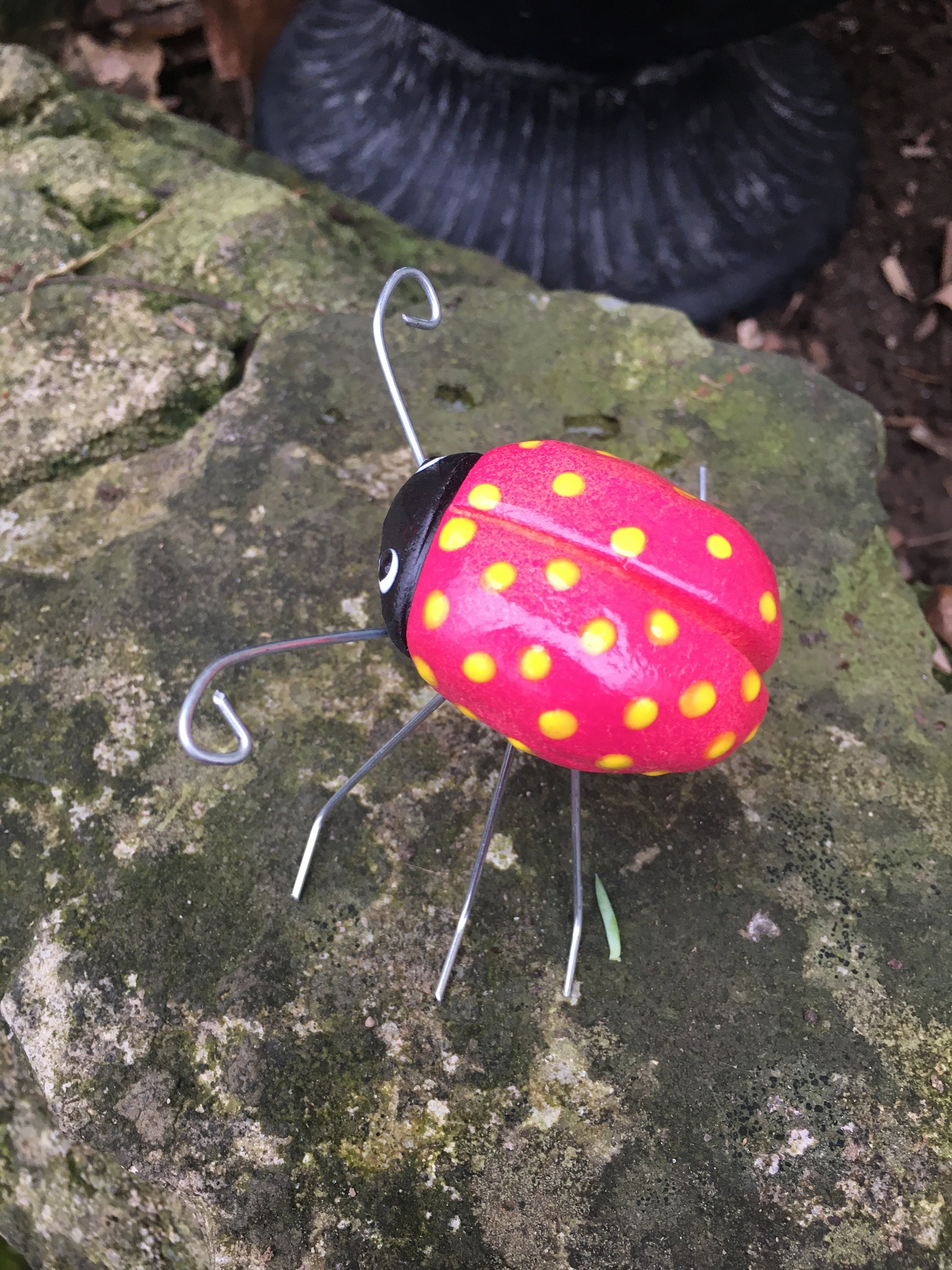 Screen Bug, Screen Bug Sculpture,Clay Screen Bugs, Insect Art Sculpture