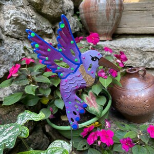 Purple Metal Hummingbird Garden Stake,Garden Decor, Garden Art,Garden Gift For Moms,Hummingbird Decor,Hummingbird Lover Gift immagine 2