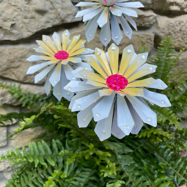 White Metal Flower Garden Stakes,Set of Three  Metal Flower Stakes 24'' Tall Metal Sculpture Whimsy garden Art Metal Flower decor