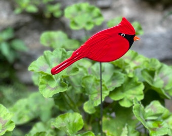 Red Cardinal Garden Yard Bird,Red Birds Garden Decor,Cardinal Plant Stake,Outdoor garden Sculpture,Cardinal Yard Sign with Stake