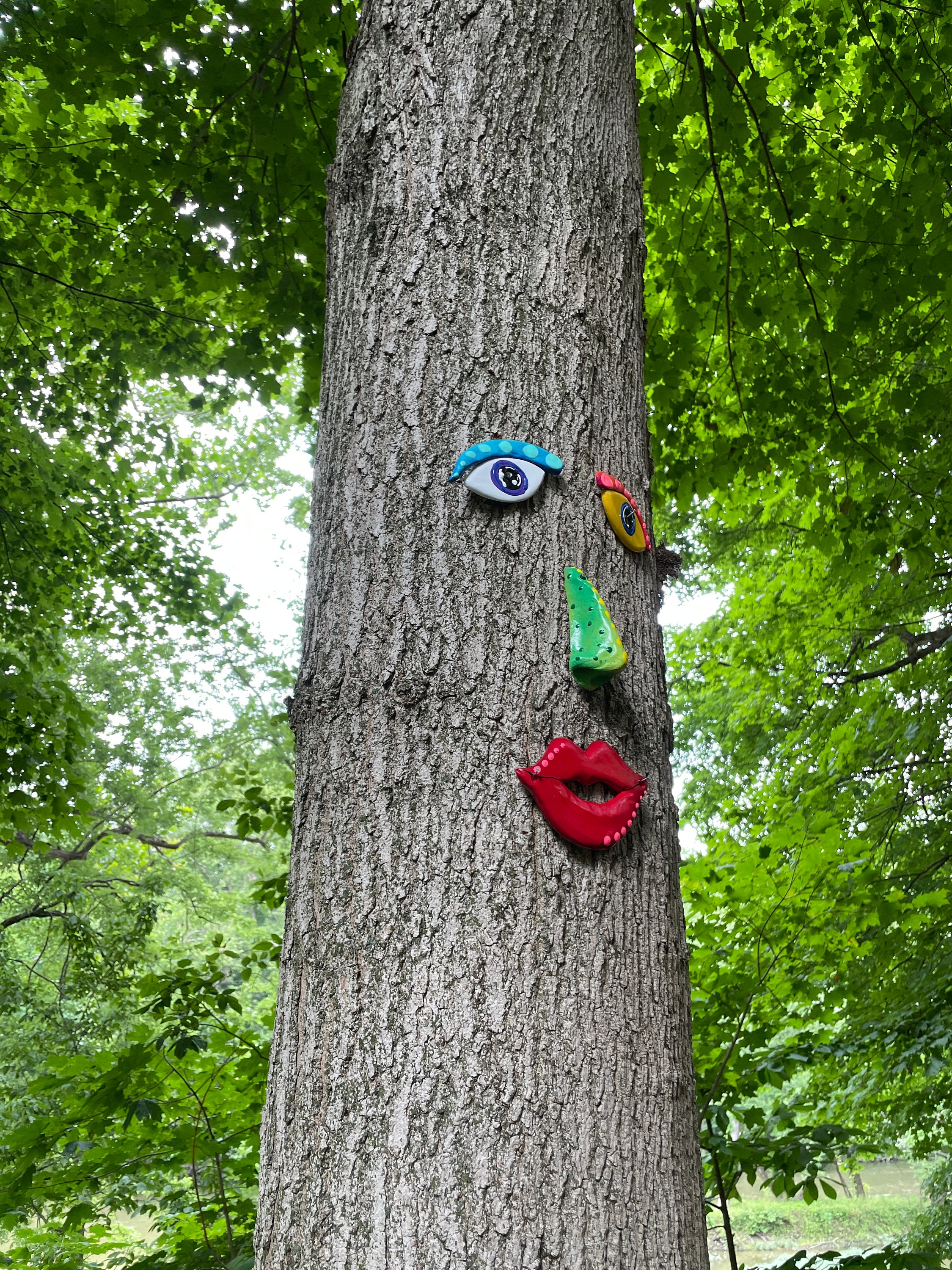 EIIORPO Visages d'arbre décoratifs d'extérieur - Grande taille - 38,1 cm -  Décoration amusante pour jardin, Pâques, Halloween, accessoires créatifs