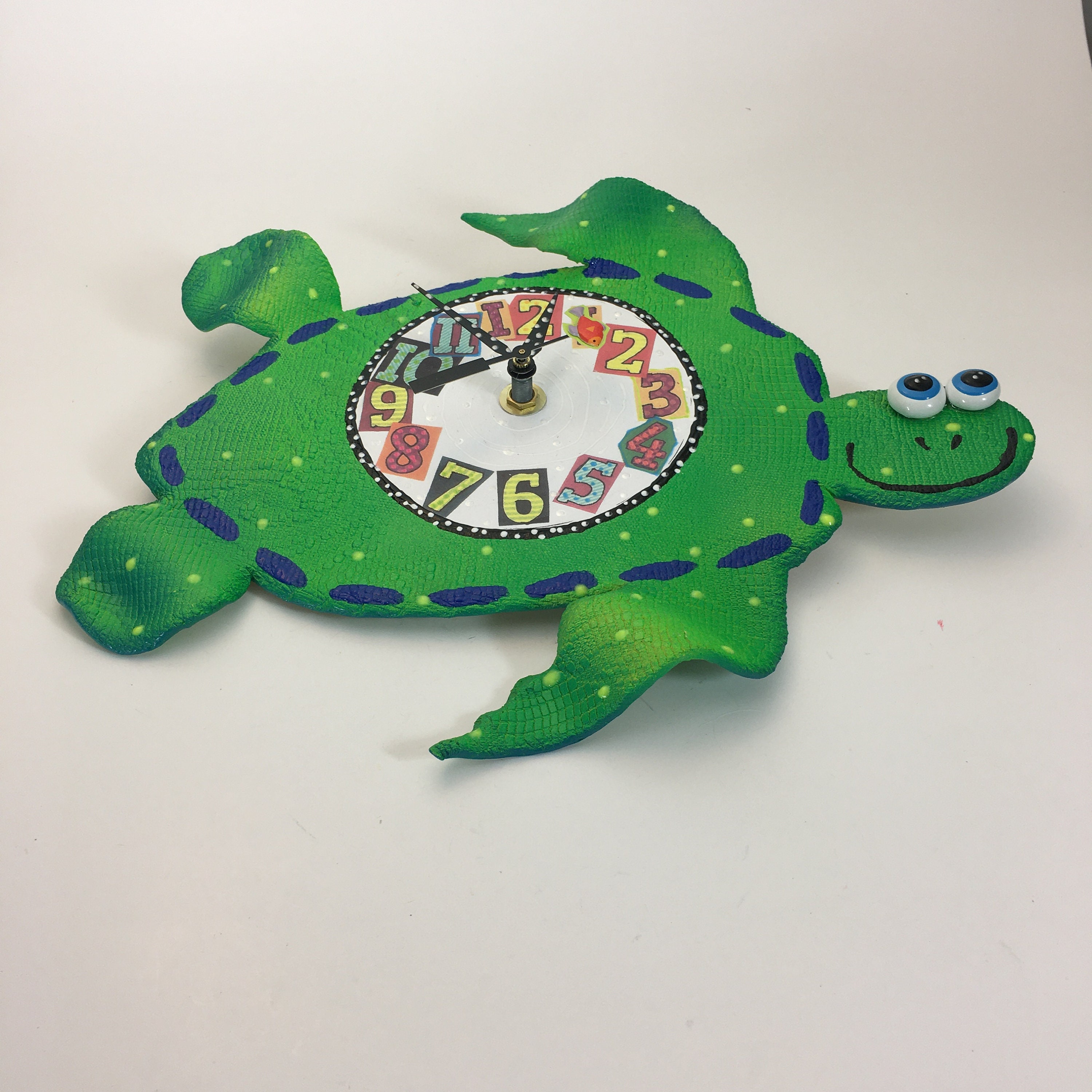 Sea Turtle Wall Clock ,Unique Clock,Handmade clock, Unique wall Clock, Decorative Wall Clock