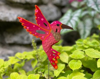Pink Metal Hummingbird Garden Stake,Garden Decor, Garden Art,Garden Gift For Moms,Hummingbird Decor,Hummingbird Lover Gift