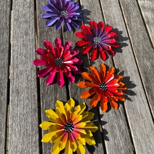 Metal Flowers,5 Fence Flowers,Fence Decoration,Patio Decor-Yard Art Whimsy Garden Art Perfect Wall or Privacy Fence Accent,Pool Decor image 2