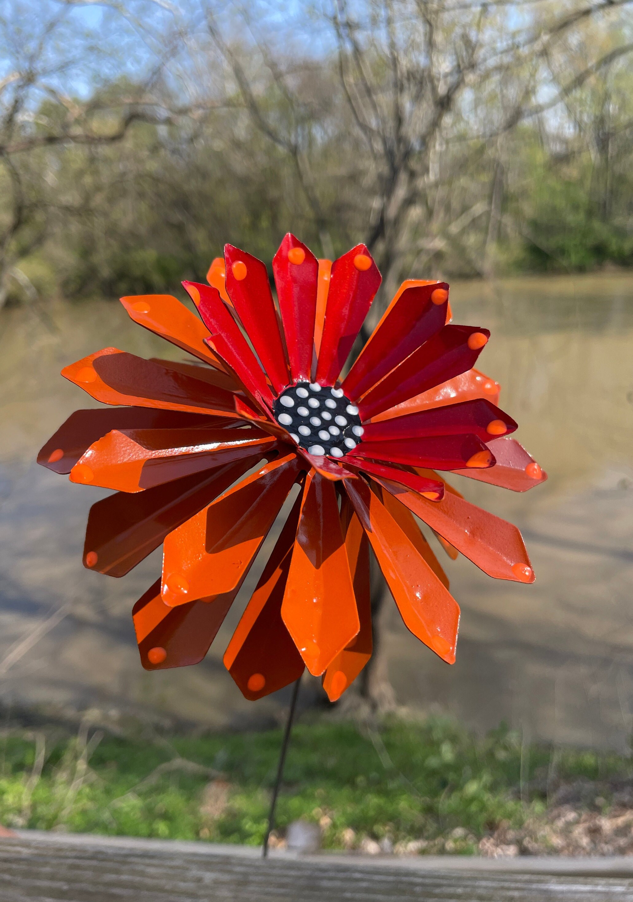Metal Zinnia Flower Garden Stake,Yard decoration, Metal Art, Garden