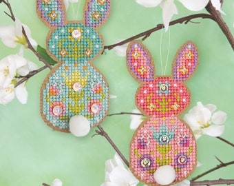 KIT - Springamajigs: Bunnies - Satsuma Street - Spring ornament cross stitch kit