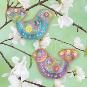 KIT - Springamajigs: Birds - Satsuma Street - Spring ornament cross stitch kit