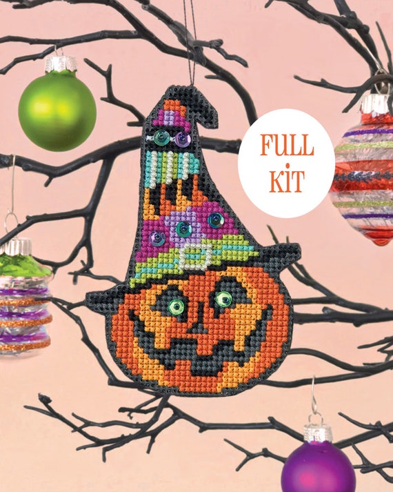 KIT Pumpkin King Nutcracker Satsuma Street Halloween Ornament cross