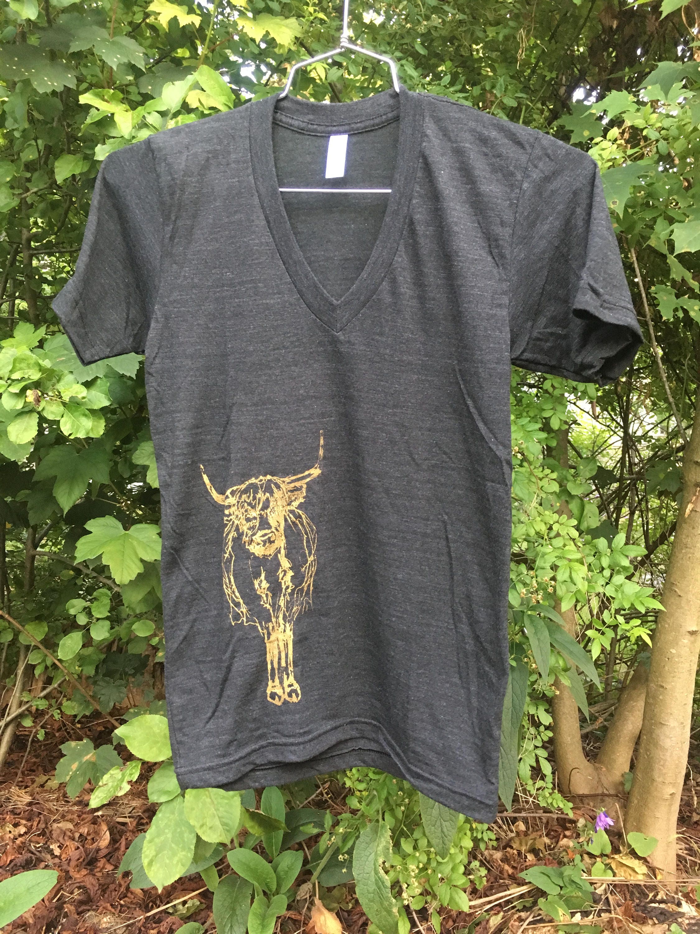 Heilan' Coo T-shirt | Etsy India