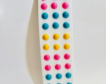 MINI Button Candy Wall Hanging/ Nostalgic/ Pop Art Resin Sculpture/ Dopamine Décor / Food Décor/ Wall Décor/ Fake Food/ 3D Candy Wall Art