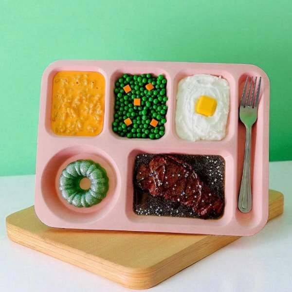 Rzeźba ścienna w stylu retro: szkolny lunch / Pop-art / Kiczowatość / Brokat / Sztuczne jedzenie
