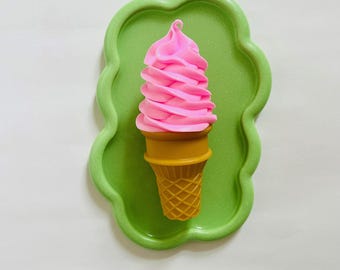 Erdbeer Eis Wandbehang/ Dopamin Dekor/ Maximalist Dekor/ Fake Food/ Essen Dekor/ Pop Art/ Wandskulptur/Funky Dekor/Küche