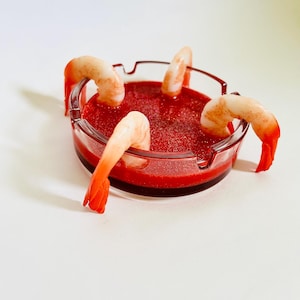 Shrimp Cocktail Aschenbecher/Funky/Skurril/Dopamin Dekor/Pop Art/Kitschig/Kitsch/Lustig/Seltsam/Speisedekor/Fake Food Bild 1