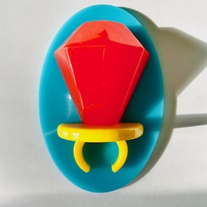 Ring Pop Candy Wall Hanging/ Gift Idea Dopamine Decor Fake Food Decor Wall Resin Pop Art Fake Bake Maximalist Eclectic Kitchen Decor