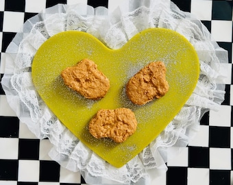 Hühnchen Nugget Herz Wandbehang/Fake Food/Food Décor/Küchen Décor/Dopamin Dekoration/Pop Art/Valentinstag Geschenk/Kitschiges Geschenk/Food Art