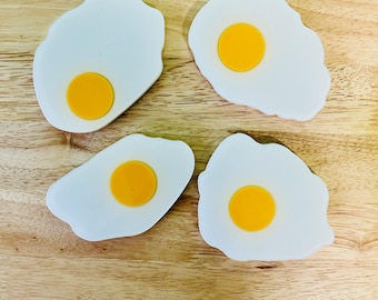 Cracked Egg Coasters/ Dopamine Decor/ Fake Food/ Unique Gift Idea, Funny Coasters/Resin Art/ Food Decor/ Kitschy Kitchen Decor/ Pop Art