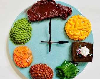 Dinner Plate Wall Clock/Dopamine Décor/Fake Food/Kitchen Décor/Food Décor/Pop Art/Maximalist Décor/Funny Clock/Unique Gift/ Food Clock