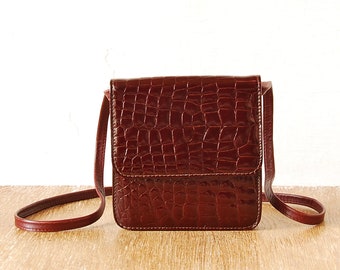 Small Crossbody Vintage Purse, Bordeaux Leather Shoulder Handbag