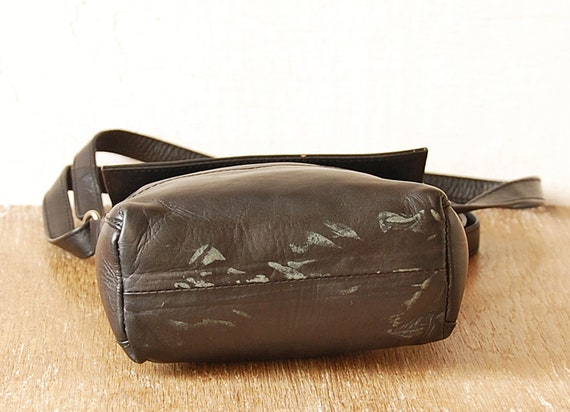 Thrifted Small Shoulder Bag, Black Leather Loops … - image 5