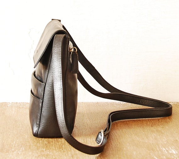 Thrifted Small Shoulder Bag, Black Leather Loops … - image 2