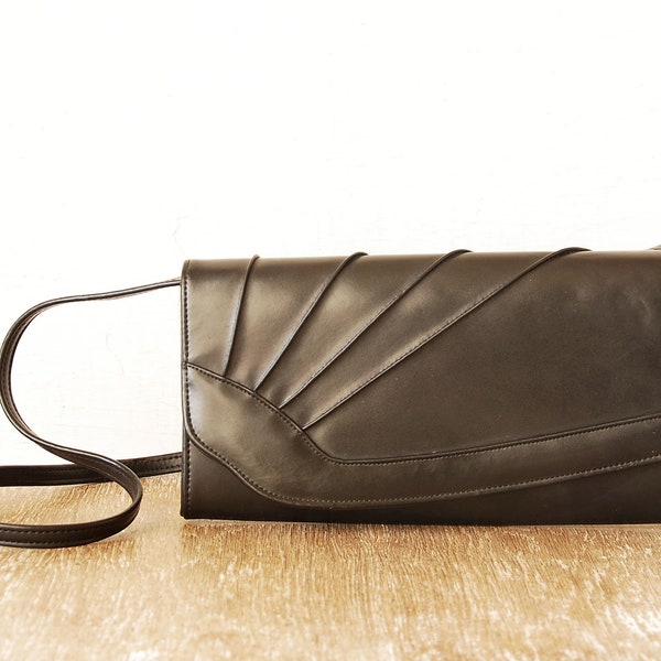 Vintage Black Shoulder Bag, Synthetic Leather Handbag, 1970s Handbag Women's Purse