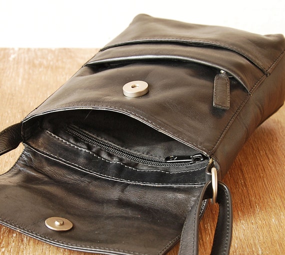 Thrifted Small Shoulder Bag, Black Leather Loops … - image 6