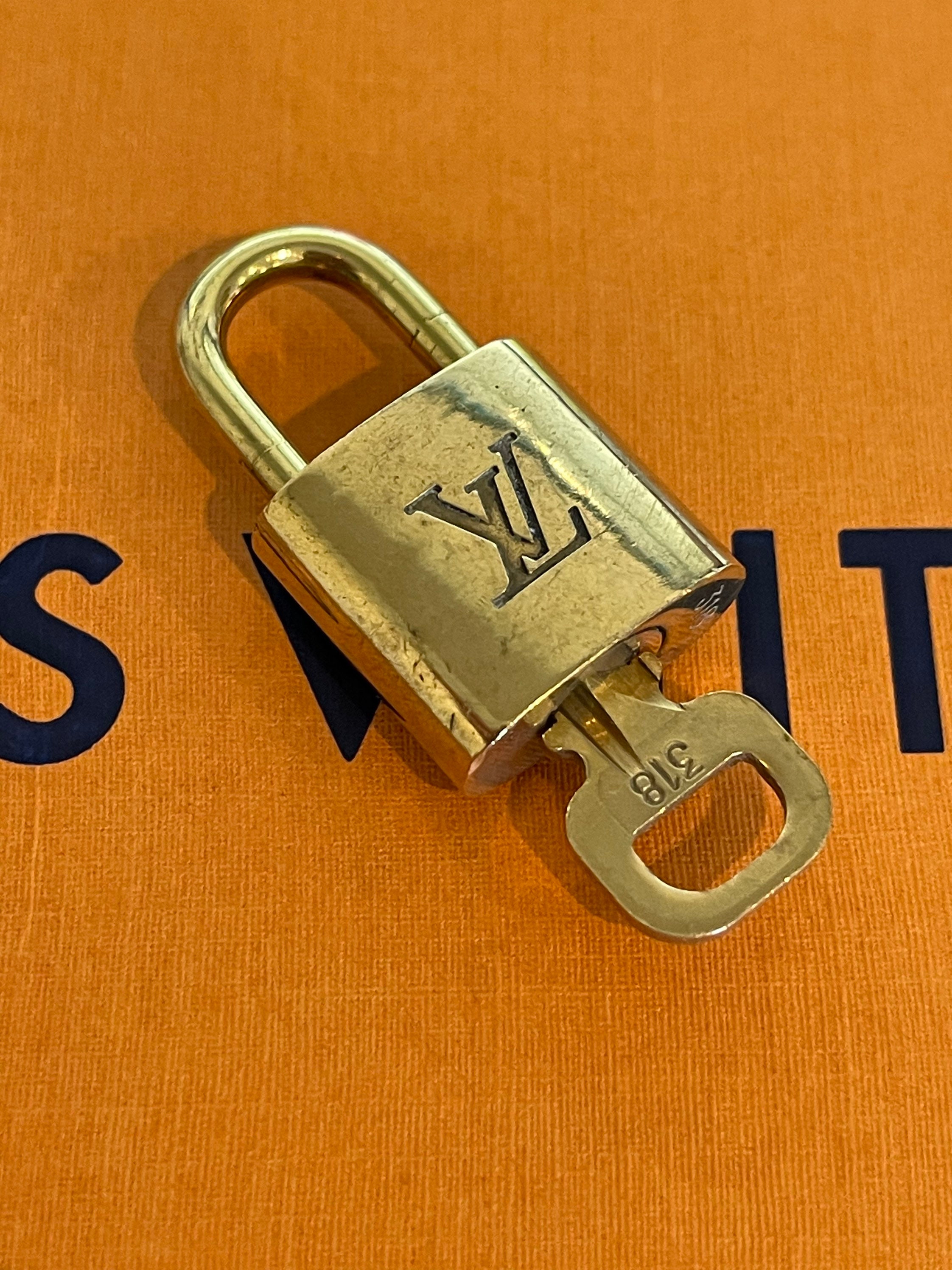 Louis Vuitton Gold Brass Lock And Key Set #318
