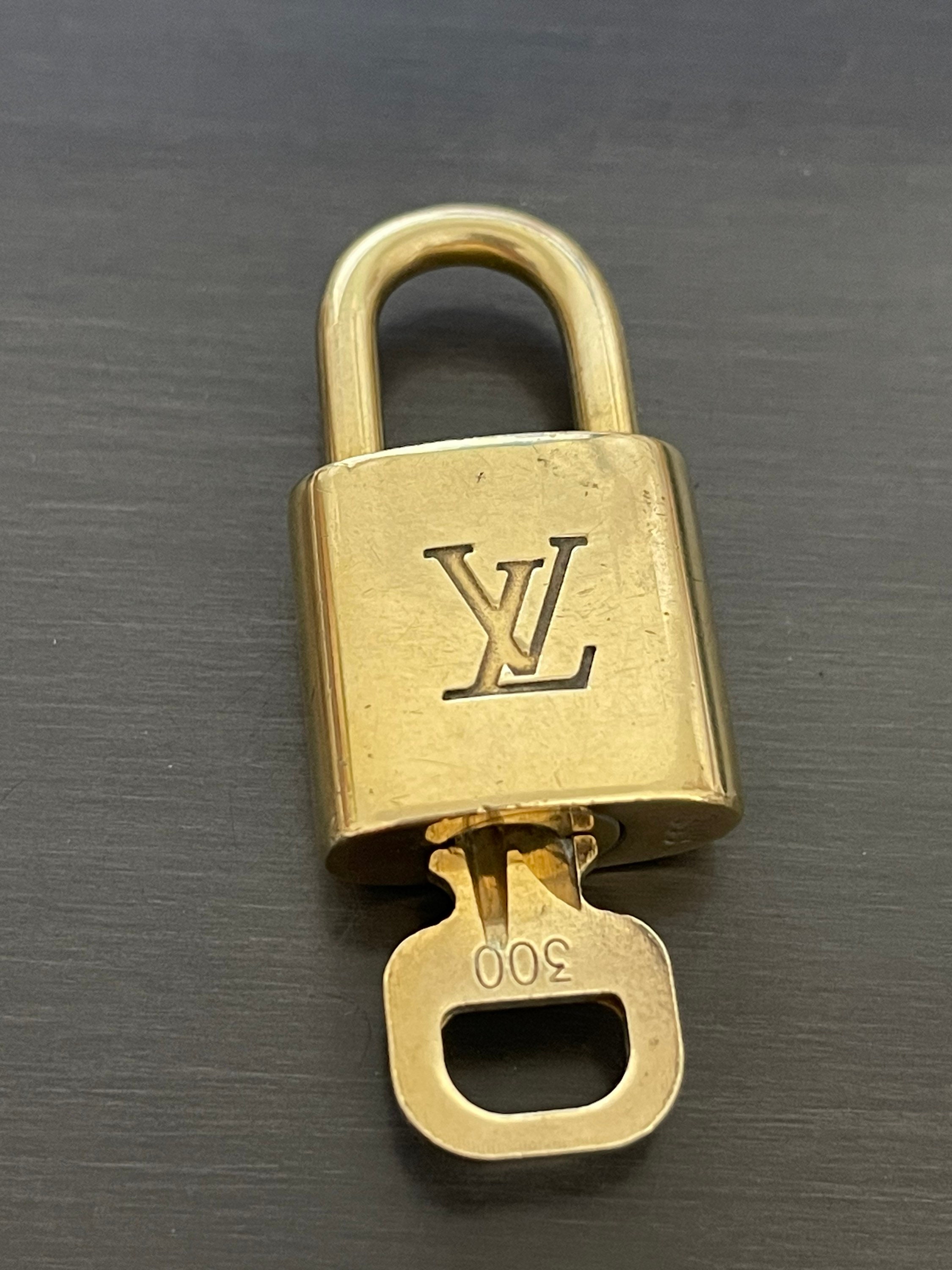 Louis Vuitton PadLock Lock &2 Key Brass Gold Authentic Number 318