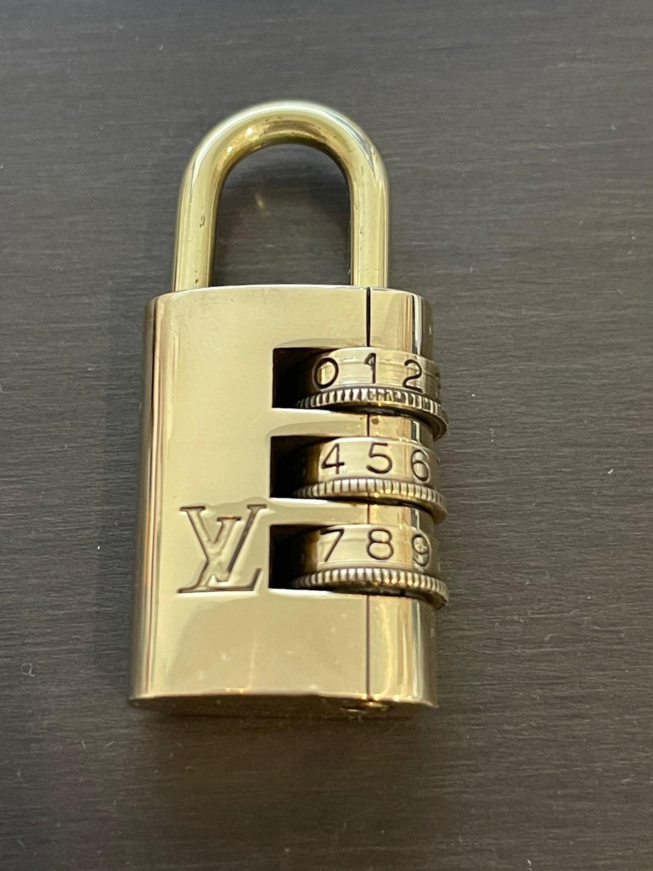 LOUIS VUITTON AUTH BRASS LOCK & KEY PADLOCK- POLISHED! Fits all bags!  USA