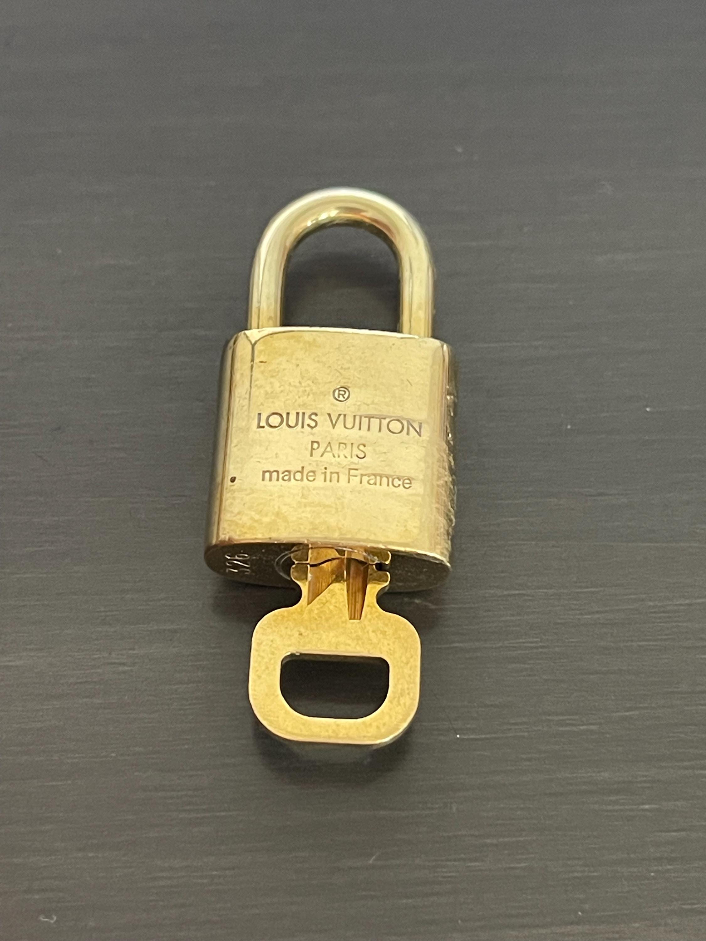 ピンカリースペシャル ルイヴィトン 南京錠とキー1個 #326 ロック 真鍮