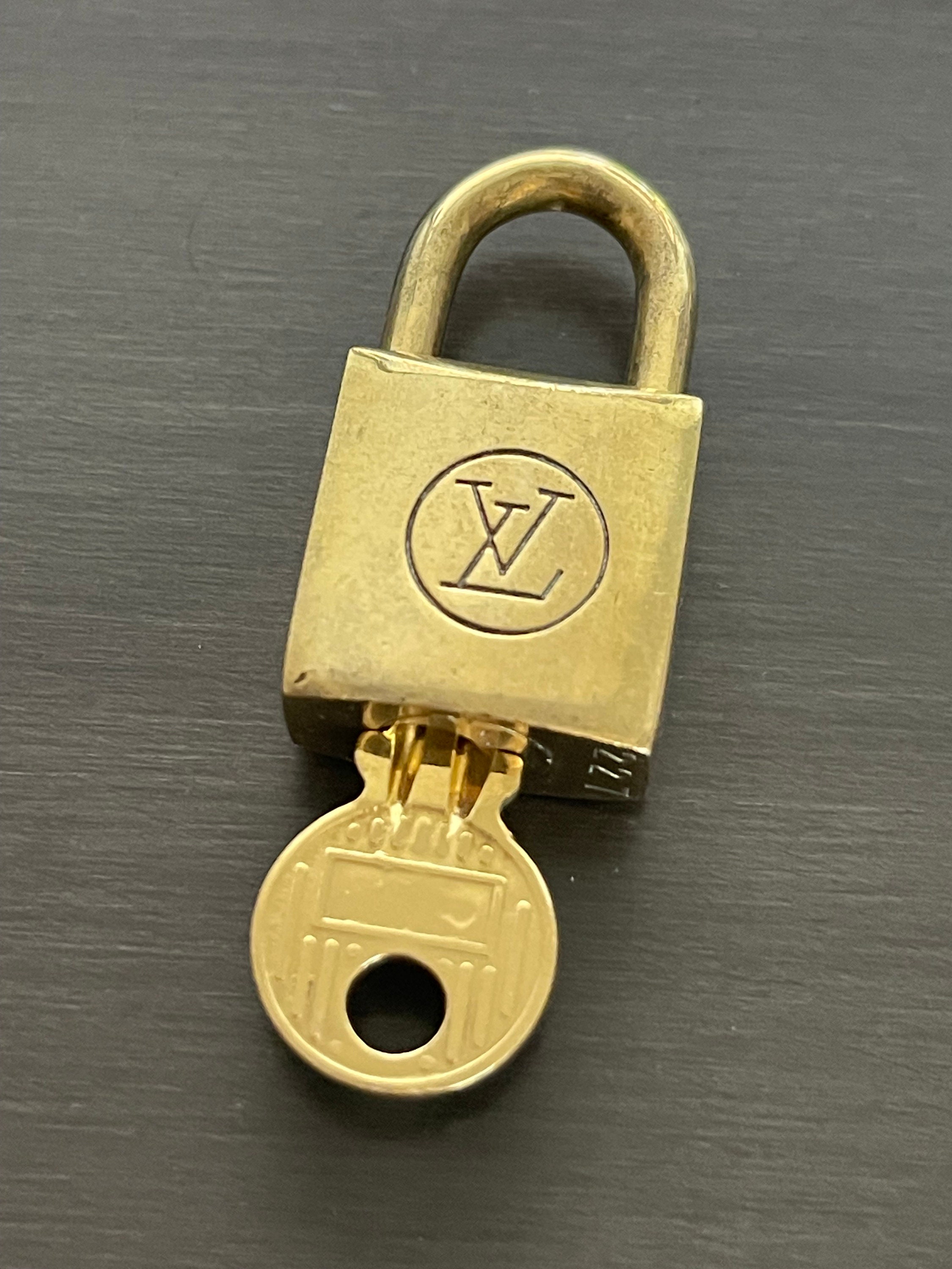 Louis Vuitton Padlock and One Key 227 Lock Brass -  Australia