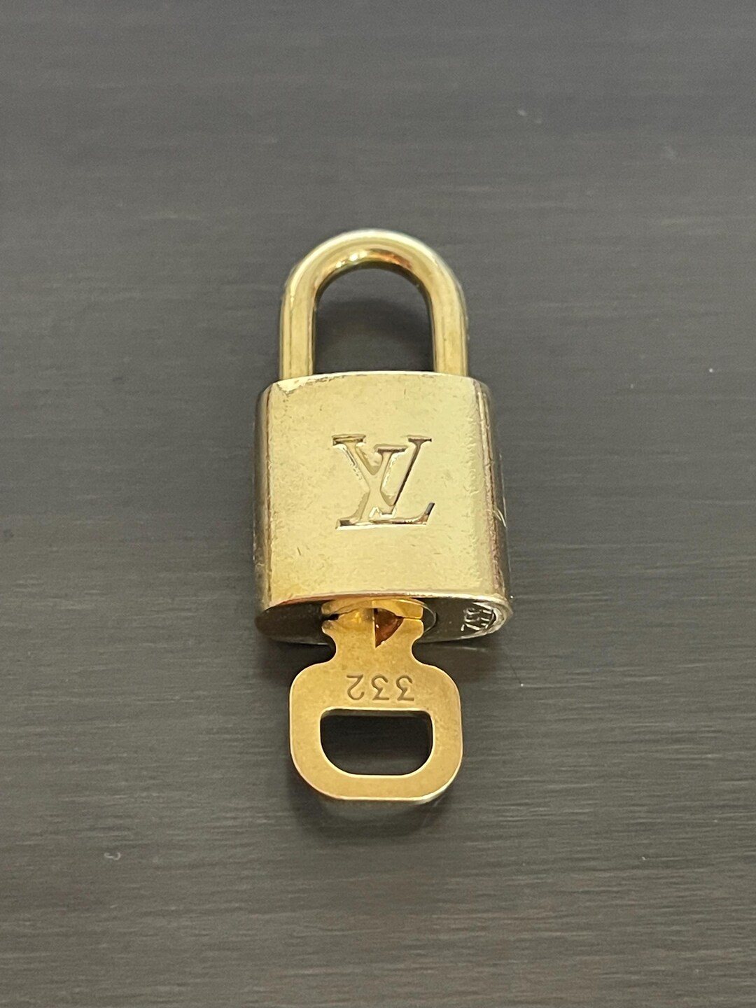 PINKERLY スペシャル ルイヴィトン 南京錠とキー1個 #332 ロック 真鍮