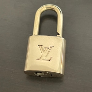 Cadeado Louis Vuitton e fechadura SEM CHAVE #319 latão #11404