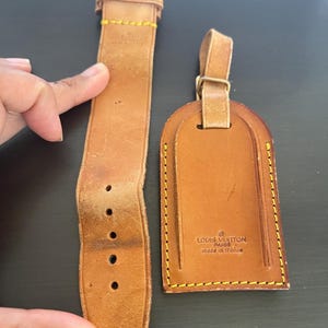 Etiqueta de identificação para mala de couro vachetta Louis Vuitton com etiqueta de identificação e fivela de alça nº 11740