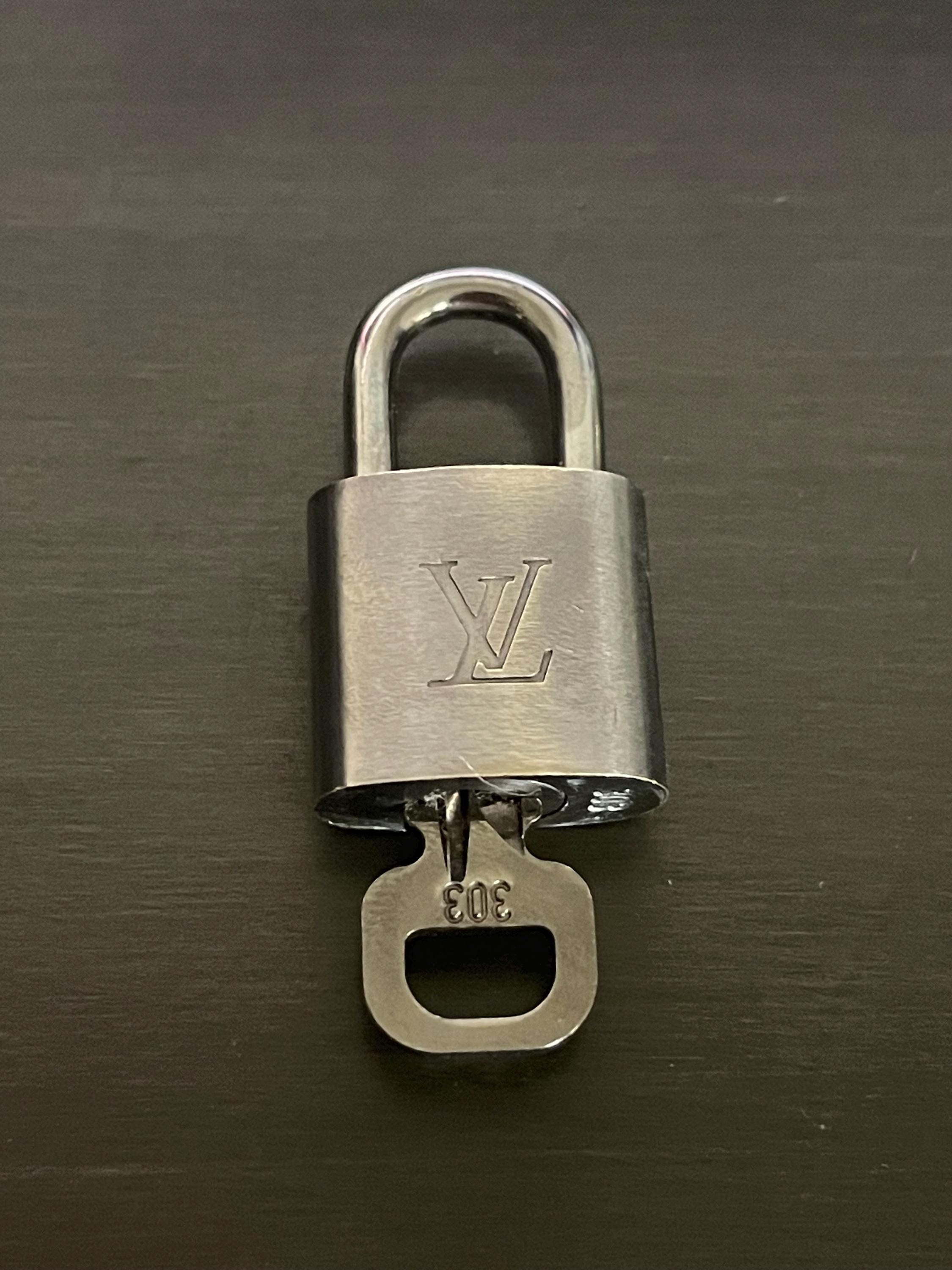 Louis Vuitton Key 303 - Etsy