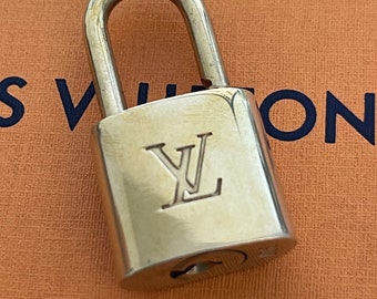 Pinkerly Special Louis Vuitton padlock and NO key #307 lock with box brass #10576