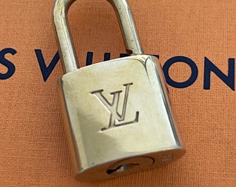 Pinkerly Special Louis Vuitton Padlock and One Key 320 Lock 