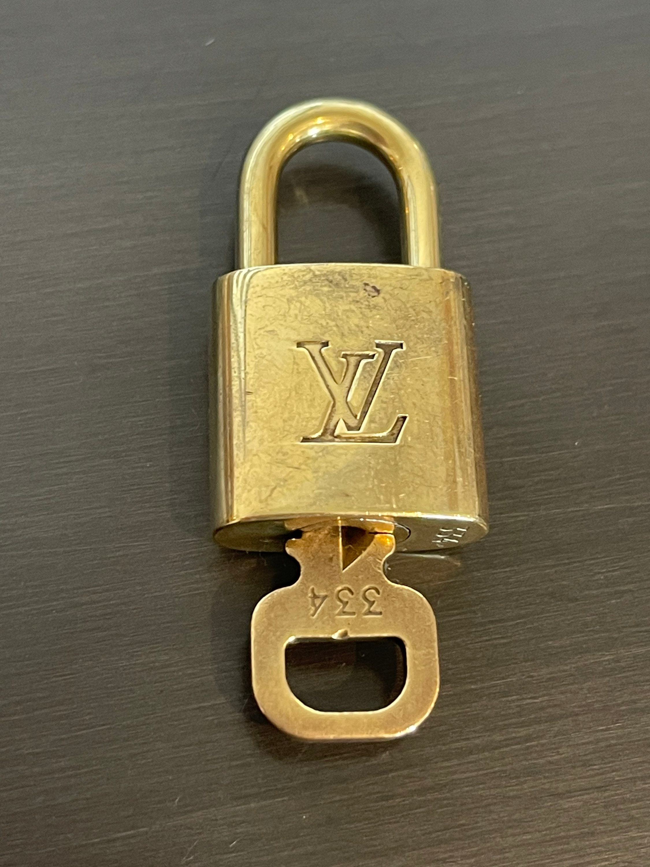 Pinkerly Special Louis Vuitton Padlock and One Key 334 Lock 