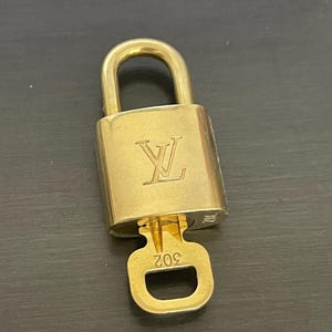 Cadeado especial Louis Vuitton Pinkerly e uma chave #302, fechadura de latão #11599