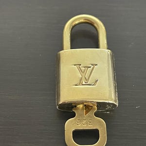 Cadeado especial Louis Vuitton Pinkerly e uma chave #326, fechadura de latão #11610