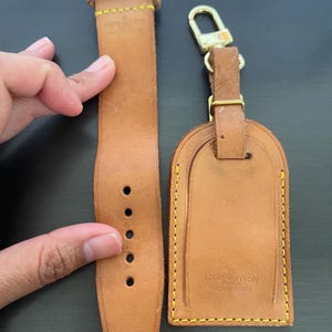 Etiqueta de identificação para mala de couro vachetta Louis Vuitton com etiqueta de identificação e fivela de alça nº 11692