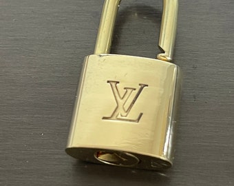 Louis Vuitton padlock and NO KEY #320 lock brass #10668