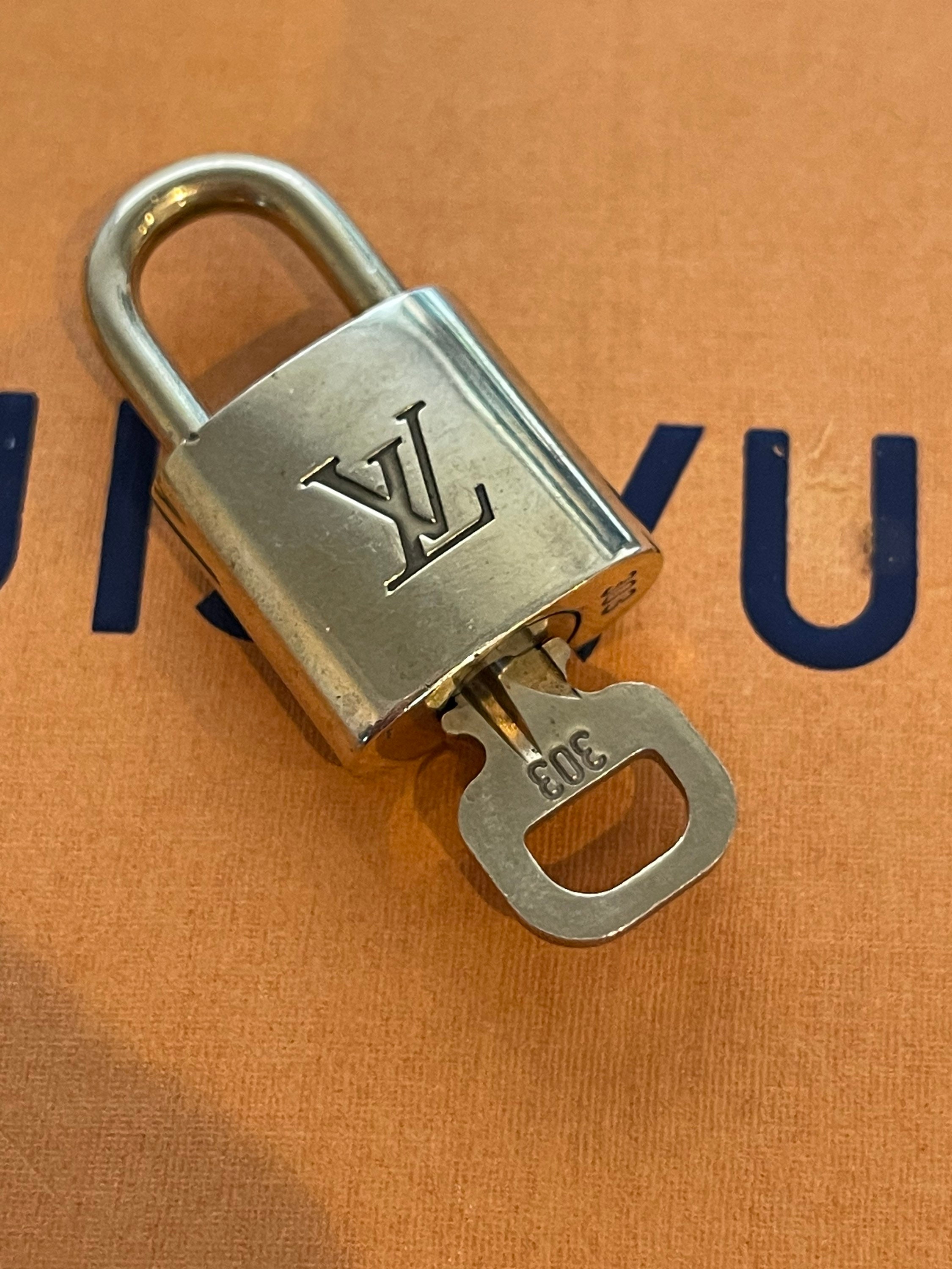 Pinkerly Special Louis Vuitton Padlock and One Key 303 Lock 