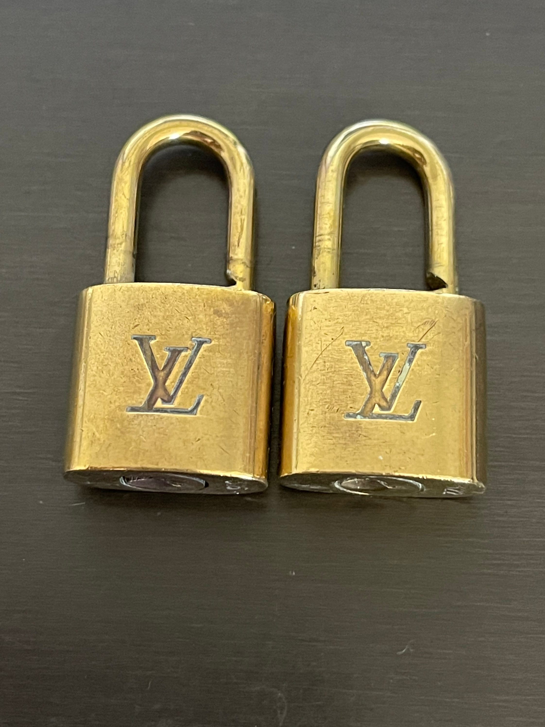 Louis Vuitton Padlock and NO KEY 316 and 322 Lock Brass -  India