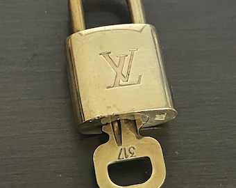 Pinkerly Special ルイ・ヴィトン 南京錠とキー1個 #317 ロック 真鍮