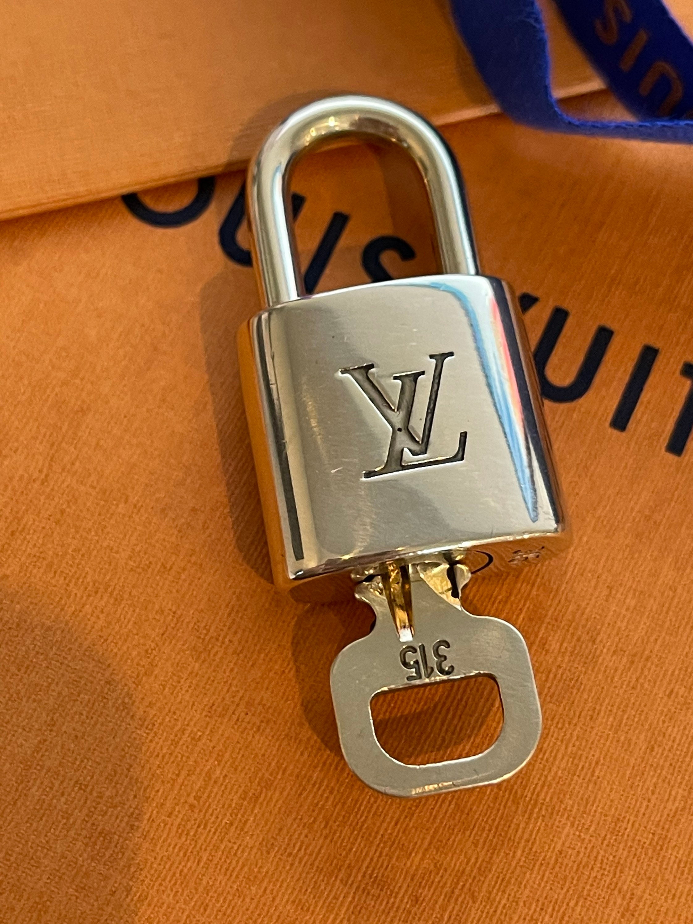 Pinkerly Special Louis Vuitton Padlock and One Key 305 Lock 