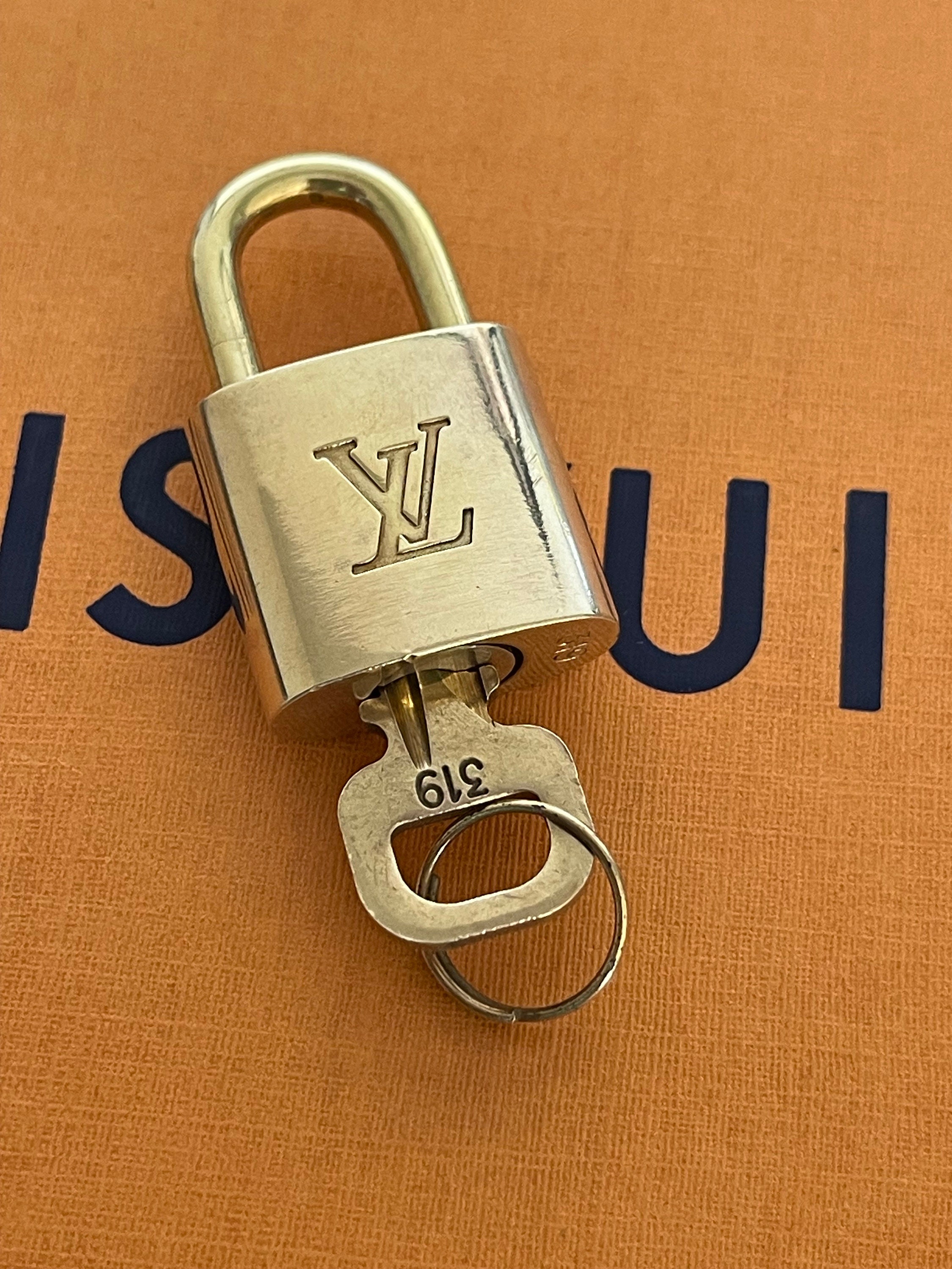 Louis Vuitton Padlock and Key # 335