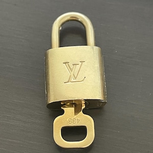 Cadeado especial Louis Vuitton Pinkerly e uma chave #434, latão