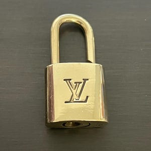Cadeado Louis Vuitton e fechadura SEM CHAVE nº 315 latão nº 11642